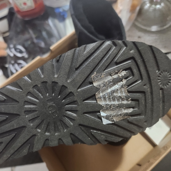 Ugg woman size 8 - Picture 3 of 4